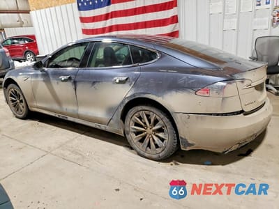 Drugie zdjęcie samochodu z przodu: 2016 TESLA MODEL S VIN:5YJSA1E27GF144887 - miniatura