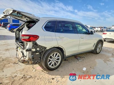 Trzecie zdjęcie samochodu z tyłu: 2020 BMW X5 XDRIVE40I VIN:5UXCR6C02L9B81427 - miniatura