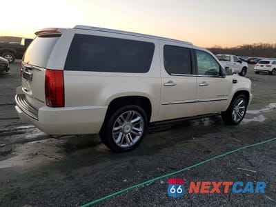 Trzecie zdjęcie samochodu z tyłu: 2010 CADILLAC ESCALADE ESV PLATINUM VIN:1GYUKKEF4AR195502 - miniatura