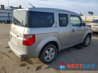 Trzecie zdjęcie samochodu z tyłu: 2004 HONDA ELEMENT EX VIN:5J6YH286X4L032310 - miniatura