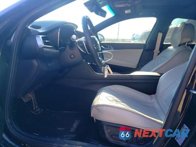 Zdjęcie 7 z 12 samochodu: 2024 GENESIS G70 2.5T STANDARD VIN:KMTG34SCXRU140682 - miniatura