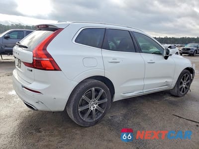 Trzecie zdjęcie samochodu z tyłu: 2018 VOLVO XC60 T6 VIN:LYVA22RL9JB087716 - miniatura