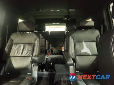 Zdjęcie 10 z 13 samochodu: 2021 CHEVROLET SUBURBAN K1500 LT VIN:1GNSKCKDXMR474177 - miniatura