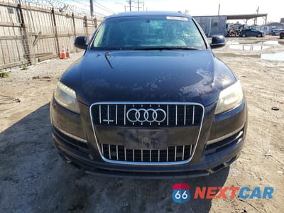 Piąte zdjęcie samochodu w środku: 2014 AUDI Q7 PREMIUM PLUS VIN:WA1LMAFE5ED013640 - miniatura