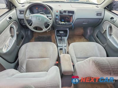 Zdjęcie 8 z 11 samochodu: 2000 HONDA CIVIC BASE VIN:2HGEJ6611YH568563 - miniatura