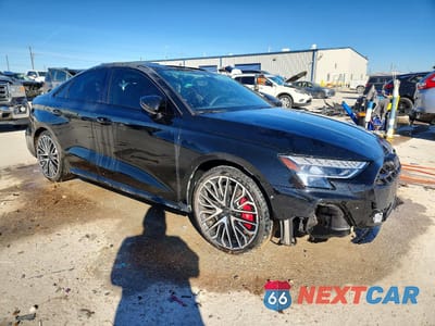 Czwarte zdjęcie samochodu z boku: 2025 AUDI S3 PREMIUM PLUS VIN:WAUH5DGY5SA031326 - miniatura