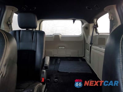 Zdjęcie 10 z 12 samochodu: 2017 DODGE GRAND CARAVAN SXT VIN:2C4RDGCG1HR596234 - miniatura