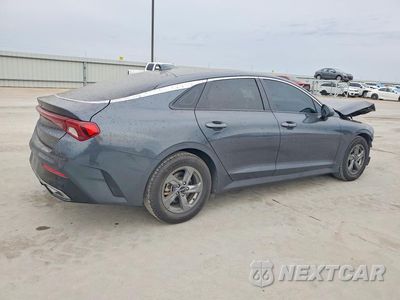 Trzecie zdjęcie samochodu z tyłu: 2023 KIA K5 LXS VIN:5XXG14J20PG204339 - miniatura
