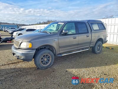 2002 FORD F150 SUPERCREW 1FTRW08L32KC49808 - główne zdjęcie licytacji z USA - miniatura