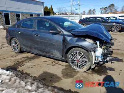 Czwarte zdjęcie samochodu z boku: 2023 KIA FORTE GT VIN:3KPF44AC4PE631771 - miniatura