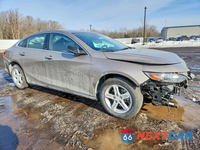 Czwarte zdjęcie samochodu z boku: 2023 CHEVROLET MALIBU LS VIN:1G1ZB5ST3PF235448 - miniatura