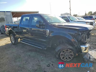 Czwarte zdjęcie samochodu z boku: 2021 FORD F250 SUPER DUTY VIN:1FT7W2BT1MEC19901 - miniatura