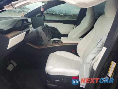 Zdjęcie 7 z 13 samochodu: 2023 TESLA MODEL X VIN:7SAXCDE54PF376197 - miniatura