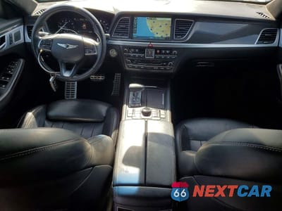Zdjęcie 8 z 13 samochodu: 2018 GENESIS G80 3.3T SPORT VIN:KMHGN4JB1JU222835 - miniatura