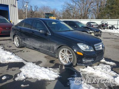 Czwarte zdjęcie samochodu z boku: 2012 MERCEDES-BENZ C 300 4MATIC VIN:WDDGF8BB9CR232340 - miniatura