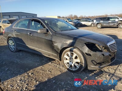 Czwarte zdjęcie samochodu z boku: 2012 MERCEDES-BENZ E 350 4MATIC VIN:WDDHF8JB0CA543742 - miniatura