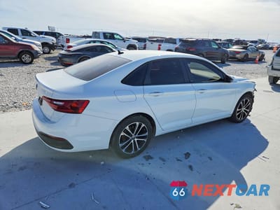 Trzecie zdjęcie samochodu z tyłu: 2024 VOLKSWAGEN JETTA SPORT VIN:3VWBM7BU1RM086724 - miniatura