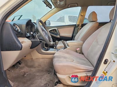 Zdjęcie 7 z 13 samochodu: 2006 TOYOTA RAV4 VIN:JTMZK33V265002838 - miniatura