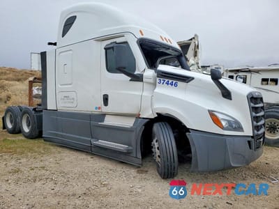 2025 FREIGLINER CASCADIA 126 3AKJHHDR5SSWC7338 - główne zdjęcie licytacji z USA - miniatura