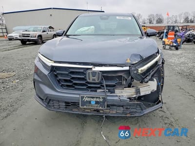 Piąte zdjęcie samochodu w środku: 2023 HONDA CR-V LX VIN:5J6RS3H20PL002374 - miniatura