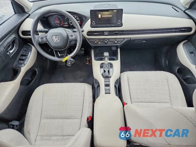 Zdjęcie 8 z 12 samochodu: 2023 HONDA HR-V LX VIN:3CZRZ1H36PM708062 - miniatura