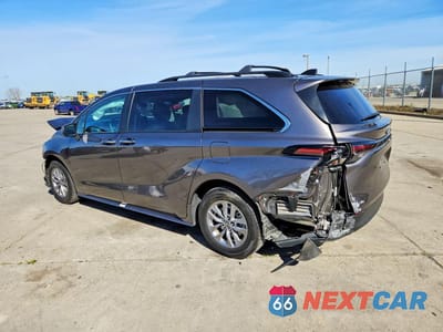 Drugie zdjęcie samochodu z przodu: 2024 TOYOTA SIENNA XLE 7-PASSENGER VIN:5TDYSKFC8RS124909 - miniatura