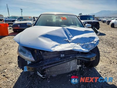 Piąte zdjęcie samochodu w środku: 2018 VOLKSWAGEN JETTA SE VIN:3VWDB7AJ2JM236074 - miniatura