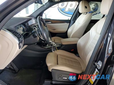 Zdjęcie 7 z 12 samochodu: 2019 BMW X3 XDRIVE30I VIN:5UXTR9C59KLE19692 - miniatura