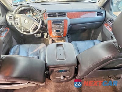 Zdjęcie 8 z 13 samochodu: 2013 CHEVROLET TAHOE K1500 LT VIN:1GNSKBE09DR319123 - miniatura