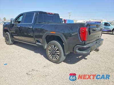 Drugie zdjęcie samochodu z przodu: 2024 GMC SIERRA K2500 DENALI VIN:1GT49XEY7RF211933 - miniatura