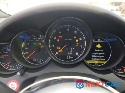 Zdjęcie 9 z 12 samochodu: 2016 PORSCHE CAYENNE VIN:WP1AA2A21GLA10086 - miniatura