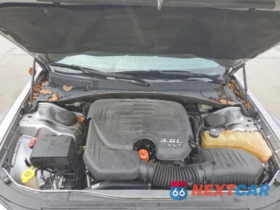 Zdjęcie 11 z 11 samochodu: 2014 CHRYSLER 300 VIN:2C3CCAAG2EH118984 - miniatura