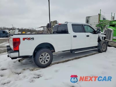 Trzecie zdjęcie samochodu z tyłu: 2022 FORD F350 SUPER DUTY VIN:1FT8W3B6XNEE53377 - miniatura