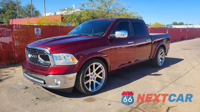 Drugie zdjęcie samochodu z przodu: 2019 RAM 1500 CLASSIC LARAMIE VIN:1C6RR6NM6KS722762 - miniatura