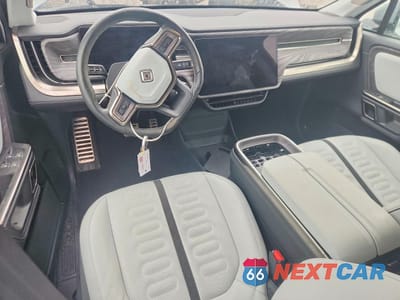 Zdjęcie 8 z 12 samochodu: 2023 RIVIAN R1T ADVENTURE VIN:7FCTGAAA3PN017985 - miniatura