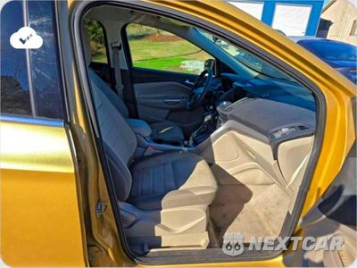 Piąte zdjęcie samochodu w środku: 2015 FORD ESCAPE SE GOLD VIN:1FMCU0GX6FUB41155 - miniatura