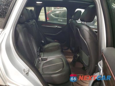 Zdjęcie 11 z 12 samochodu: 2018 BMW X1 XDRIVE28I VIN:WBXHT3C37J5F89785 - miniatura