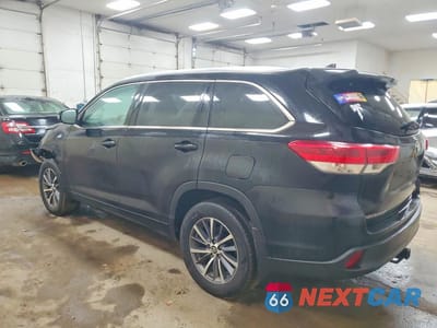 Drugie zdjęcie samochodu z przodu: 2017 TOYOTA HIGHLANDER XLE VIN:5TDJZRFHXHS430803 - miniatura