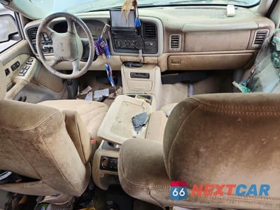 Zdjęcie 8 z 12 samochodu: 2002 GMC YUKON XL VIN:1GKFK16Z72J151502 - miniatura