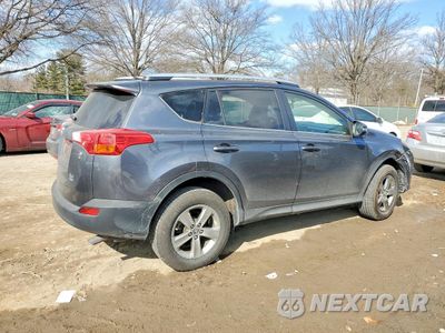 Trzecie zdjęcie samochodu z tyłu: 2015 TOYOTA RAV4 XLE VIN:JTMRFREV8FD173507 - miniatura