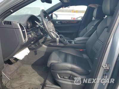 Zdjęcie 7 z 12 samochodu: 2022 PORSCHE CAYENNE E HYBRID COUPE VIN:WP1BE2AY8NDA51058 - miniatura