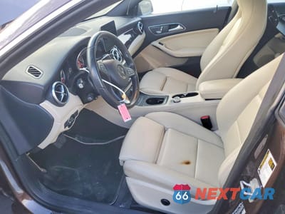 Zdjęcie 7 z 12 samochodu: 2018 MERCEDES-BENZ CLA 250 4MATIC VIN:WDDSJ4GB5JN551622 - miniatura