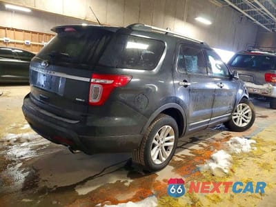 Trzecie zdjęcie samochodu z tyłu: 2013 FORD EXPLORER XLT VIN:1FM5K8D83DGC87941 - miniatura