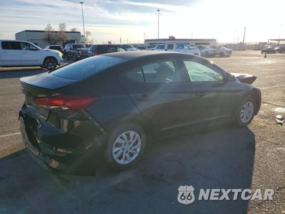 Trzecie zdjęcie samochodu z tyłu: 2018 HYUNDAI ELANTRA SE VIN:5NPD74LF7JH219059 - miniatura