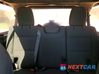 Zdjęcie 10 z 13 samochodu: 2020 JEEP WRANGLER UNLIMITED SAHARA VIN:1C4HJXEN7LW166756 - miniatura