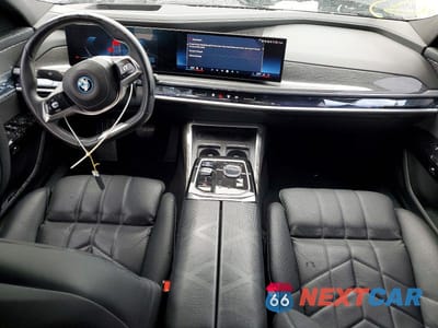 Zdjęcie 8 z 11 samochodu: 2024 BMW I7 EDRIVE50 VIN:WBY43EJ09RCR60139 - miniatura
