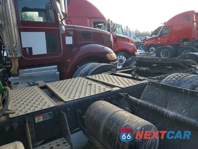 Zdjęcie 6 z 10 samochodu: 2017 FREIGHTLINER CASCADIA 1 - SEMI TRUCK VIN:1FUJGEDR3HLHM7443 - miniatura