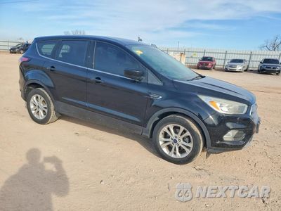Czwarte zdjęcie samochodu z boku: 2017 FORD ESCAPE SE VIN:1FMCU0GD9HUE39370 - miniatura