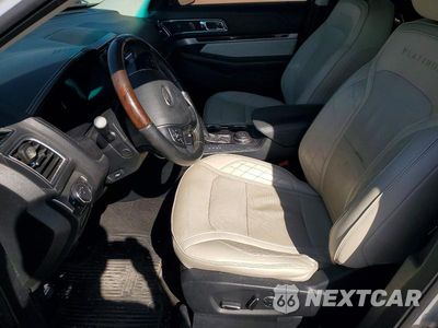 Zdjęcie 7 z 12 samochodu: 2017 FORD EXPLORER PLATINUM VIN:1FM5K8HT1HGC05855 - miniatura