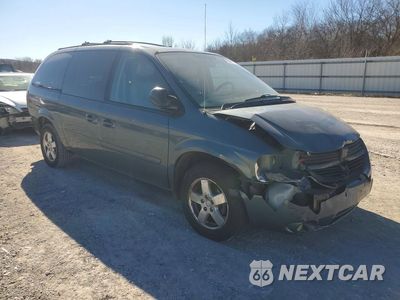 Czwarte zdjęcie samochodu z boku: 2005 DODGE GRAND CARAVAN SXT VIN:2D4GP44L75R218197 - miniatura